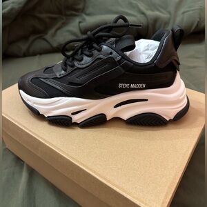 Steve Madden sneakers